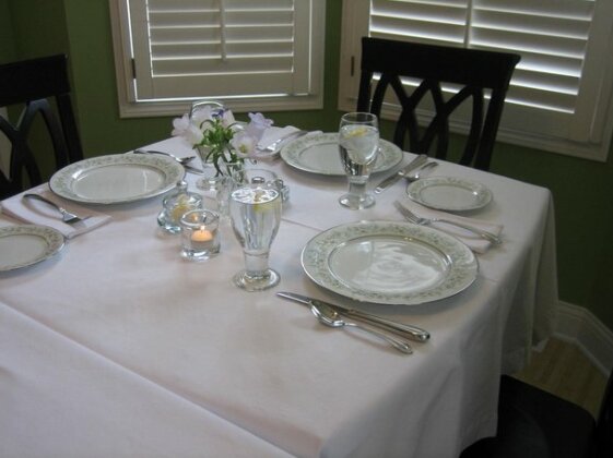 Old Towne Carmel Bed and Breakfast - Photo2