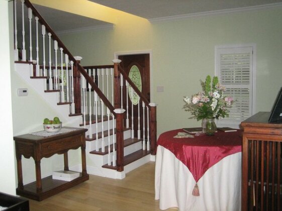 Old Towne Carmel Bed and Breakfast - Photo3