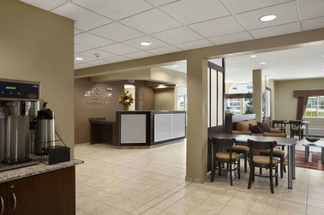 Microtel Inn and Suites Carrollton - Photo5