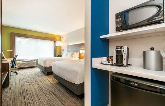 Holiday Inn Express & Suites - Carrollton West - Photo3