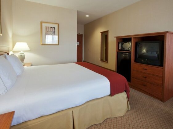 Holiday Inn Express Hotel & Suites Carson City - Photo4