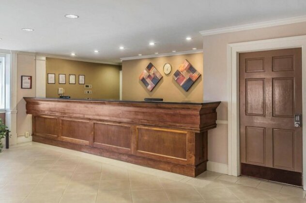 Holiday Inn Express & Suites - Cartersville - Photo4