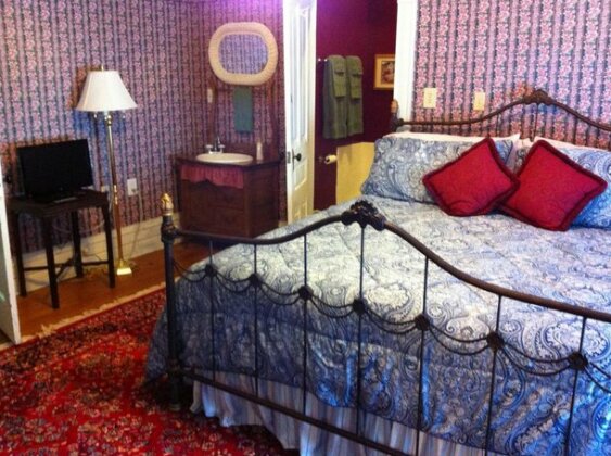 Grand Avenue Bed and Breakfast - Photo4