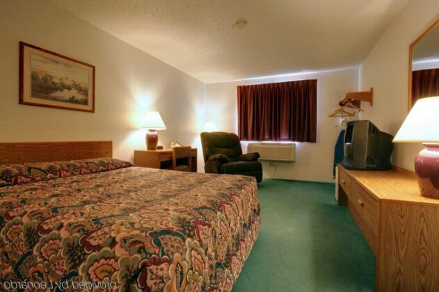 Americas Best Value Inn and Suites Cassville/Roaring River - Photo3