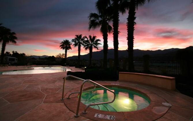 Holiday Inn Express & Suites Cathedral City Palm Springs - Photo3