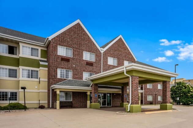 MainStay Suites Cedar Rapids - Photo2