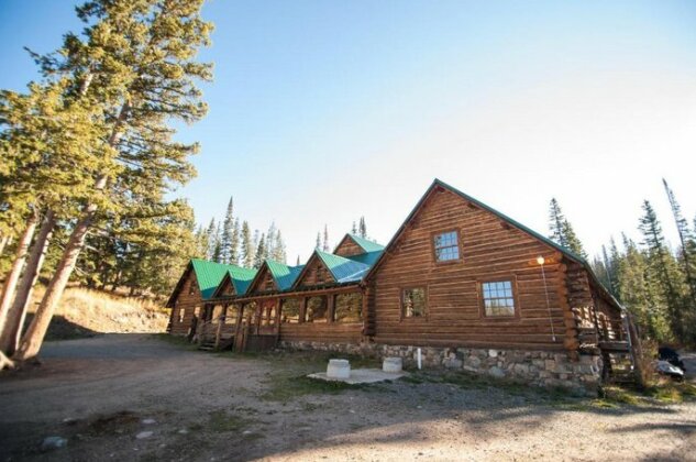 Snowy Mountain Lodge