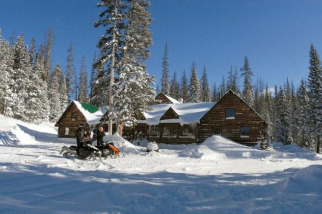 Snowy Mountain Lodge - Photo2