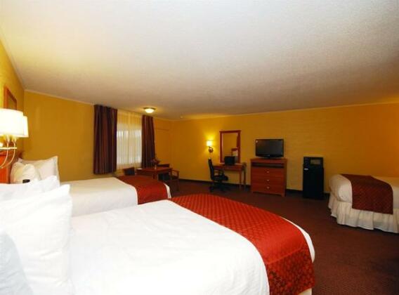 Americas Best Value Inn Center - Photo3