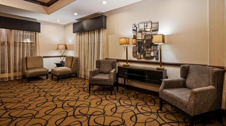 Best Western Plus Classic Inn and Suites - Photo5