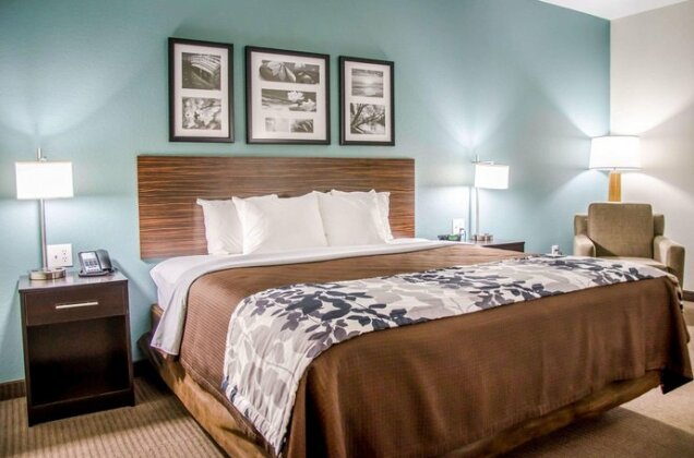 Sleep Inn & Suites Center - Photo2
