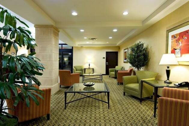 Holiday Inn Express & Suites Medford Central Point - Photo5