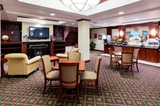 Holiday Inn Express & Suites by IHG Chambersburg - Photo2