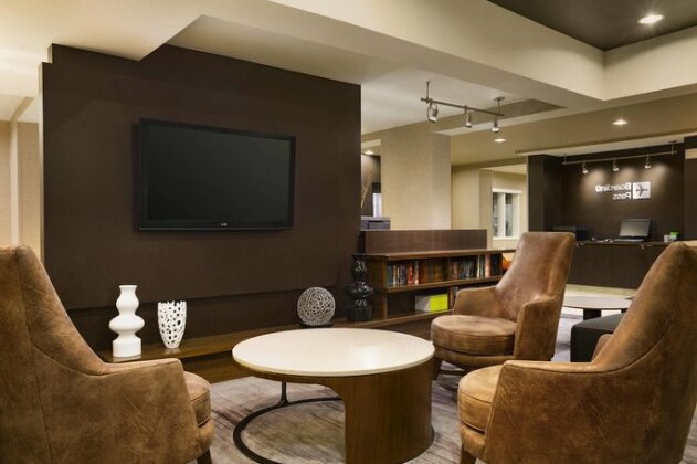 Courtyard by Marriott Champaign - Photo3