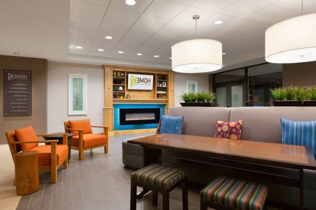 Home2 Suites by Hilton Champaign/Urbana - Photo4