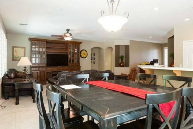 Three-Bedroom Chandler Home with BBQ - Photo3