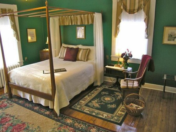 The Carriage Inn Bed and Breakfast - Photo3