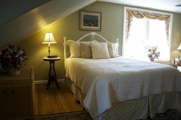 The Carriage Inn Bed and Breakfast - Photo5