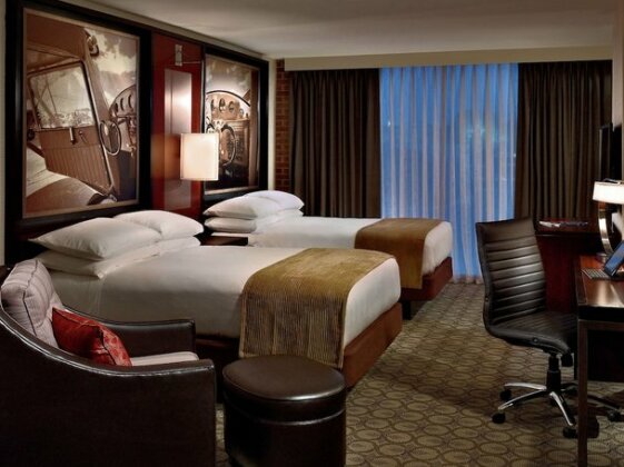 DoubleTree Hotel & Suites Charleston Airport - Photo2