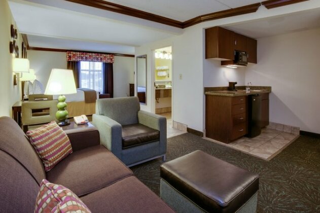 Holiday Inn Express Hotel & Suites Charleston-Ashley Phosphate - Photo5