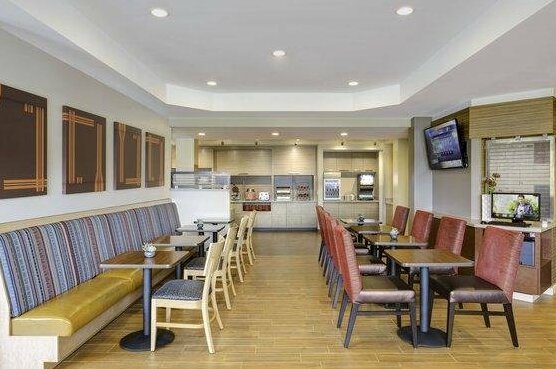 TownePlace Suites by Marriott Charleston-North Charleston - Photo4