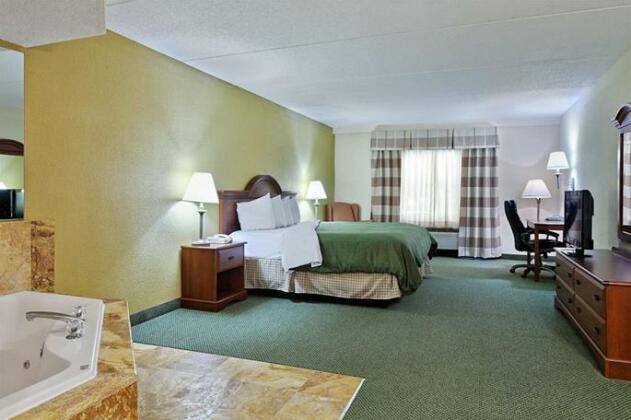 Country Inn & Suites by Radisson Charlotte University Place NC - Photo4