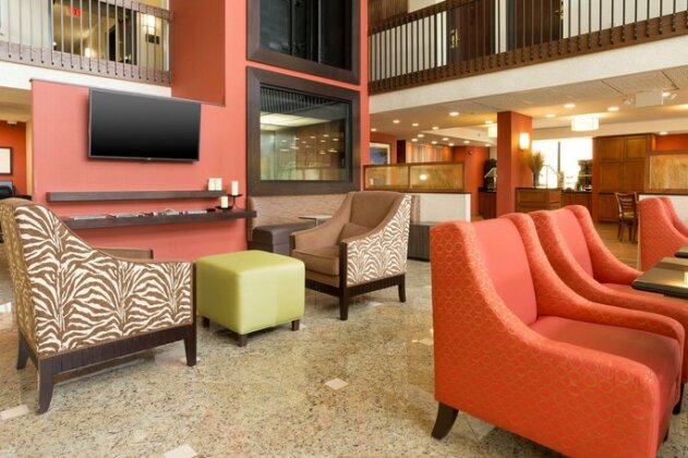 Drury Inn & Suites Charlotte University Place - Photo2