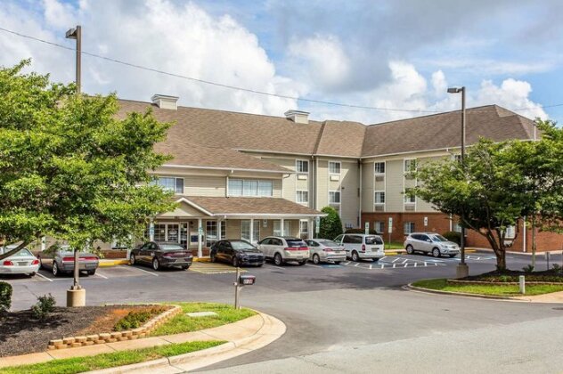 Suburban Extended Stay Hotel Charlotte - Photo4