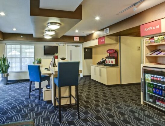 TownePlace Suites Charlotte University Research Park - Photo3