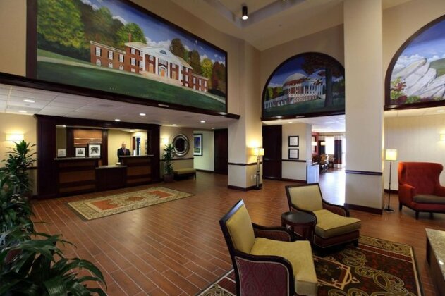 Hampton Inn & Suites Charlottesville at the University - Photo3