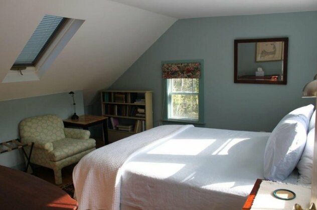 Chatham Guest Rooms - Photo2