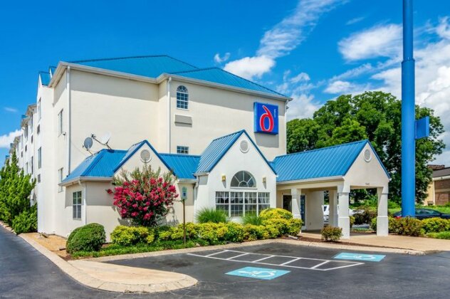 Motel 6 Chattanooga Downtown - Photo4