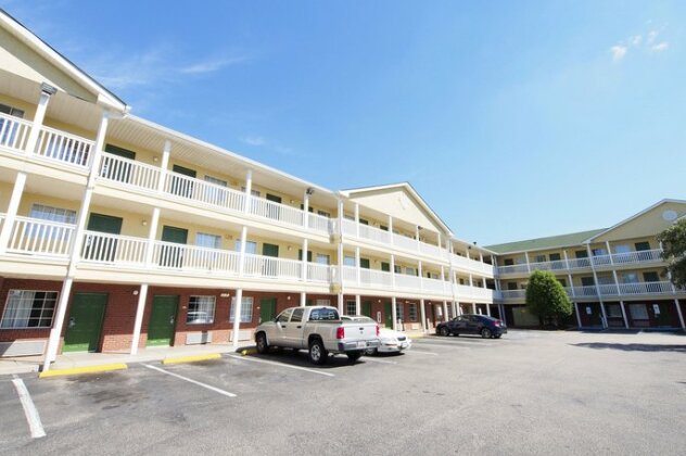 InTown Suites Extended Stay Chesapeake/ I-64 - Photo3
