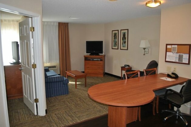 Candlewood Suites Colonial Heights - Fort Lee - Photo5
