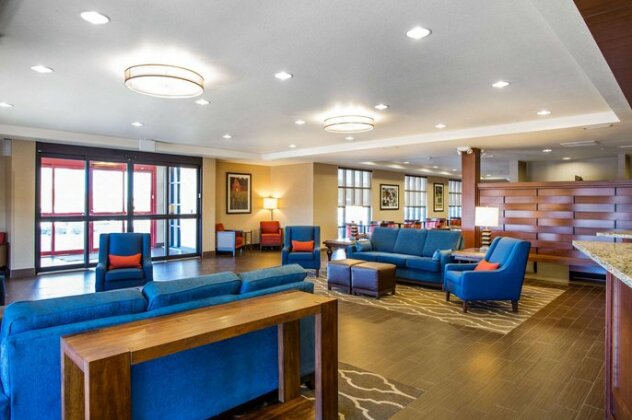Comfort Inn & Suites Cheyenne - Photo4