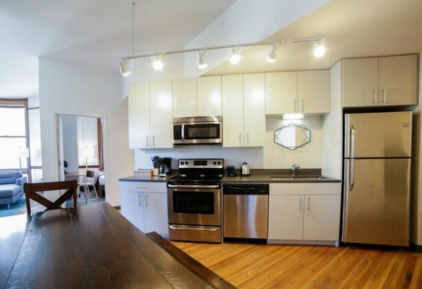 Charming 3BR in the Chicago Loop by Sonder - Photo4