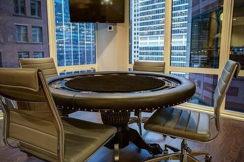 Global Luxury Suites at the Chicago Loop - Photo3