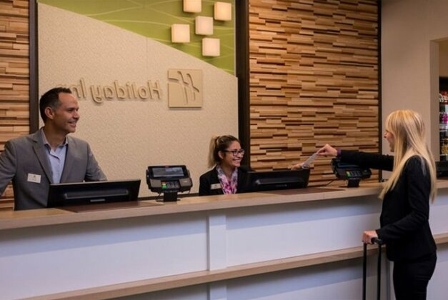 Holiday Inn Hotel & Suites Chicago-O'Hare/Rosemont - Photo4
