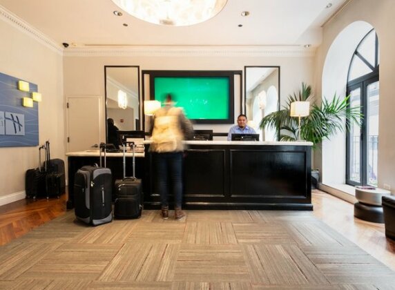 Hotel Cass - A Holiday Inn Express at Magnificent Mile - Photo5