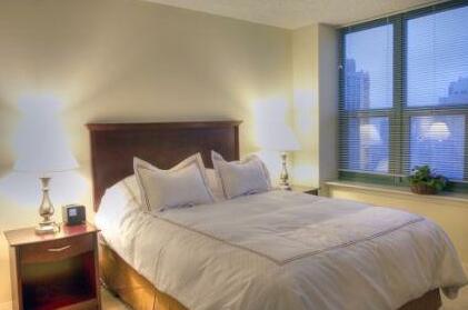 Manilow Suites One Superior Place Chicago - Photo2