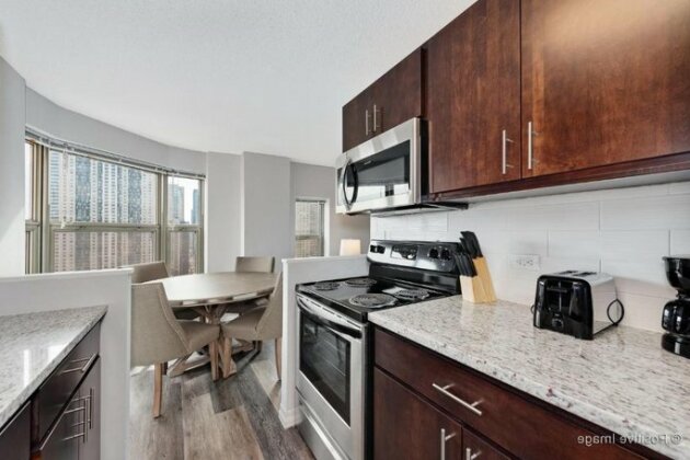 New Stylish 2br By Reserve Rentals - Photo3