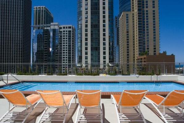 Oakwood Apartments At The Tides Chicago