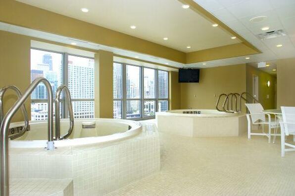 Oakwood Apartments At The Tides Chicago - Photo4