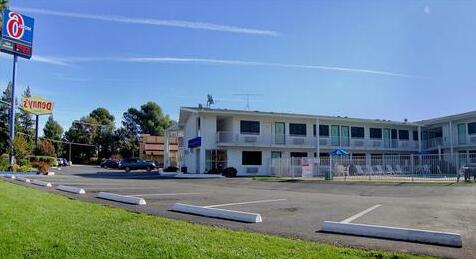 Motel 6 Chico - Photo2