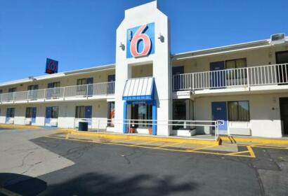 Motel 6 Springfield - Chicopee
