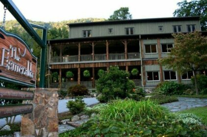 The Esmeralda Inn at Lake Lure