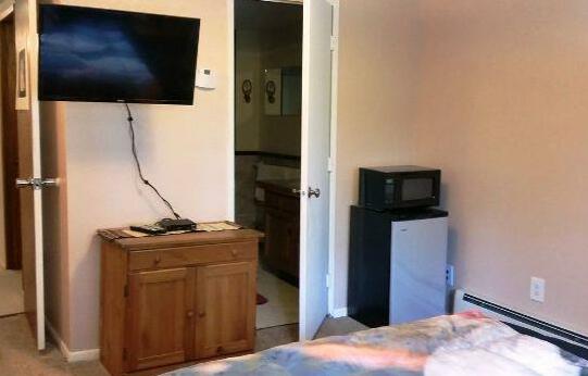 9th Wave Bed And Breakfast - Photo2
