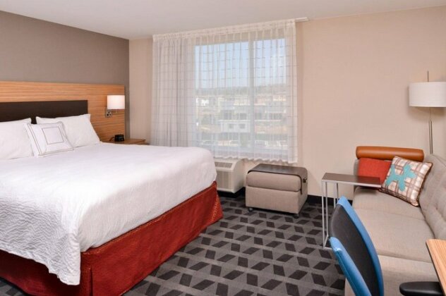 TownePlace Suites by Marriott Ontario Chino Hills - Photo4