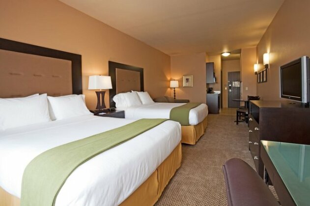 Holiday Inn Express Hotel & Suites Eau Claire North - Photo5