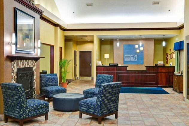 Holiday Inn Express Hotel & Suites Christiansburg - Photo4
